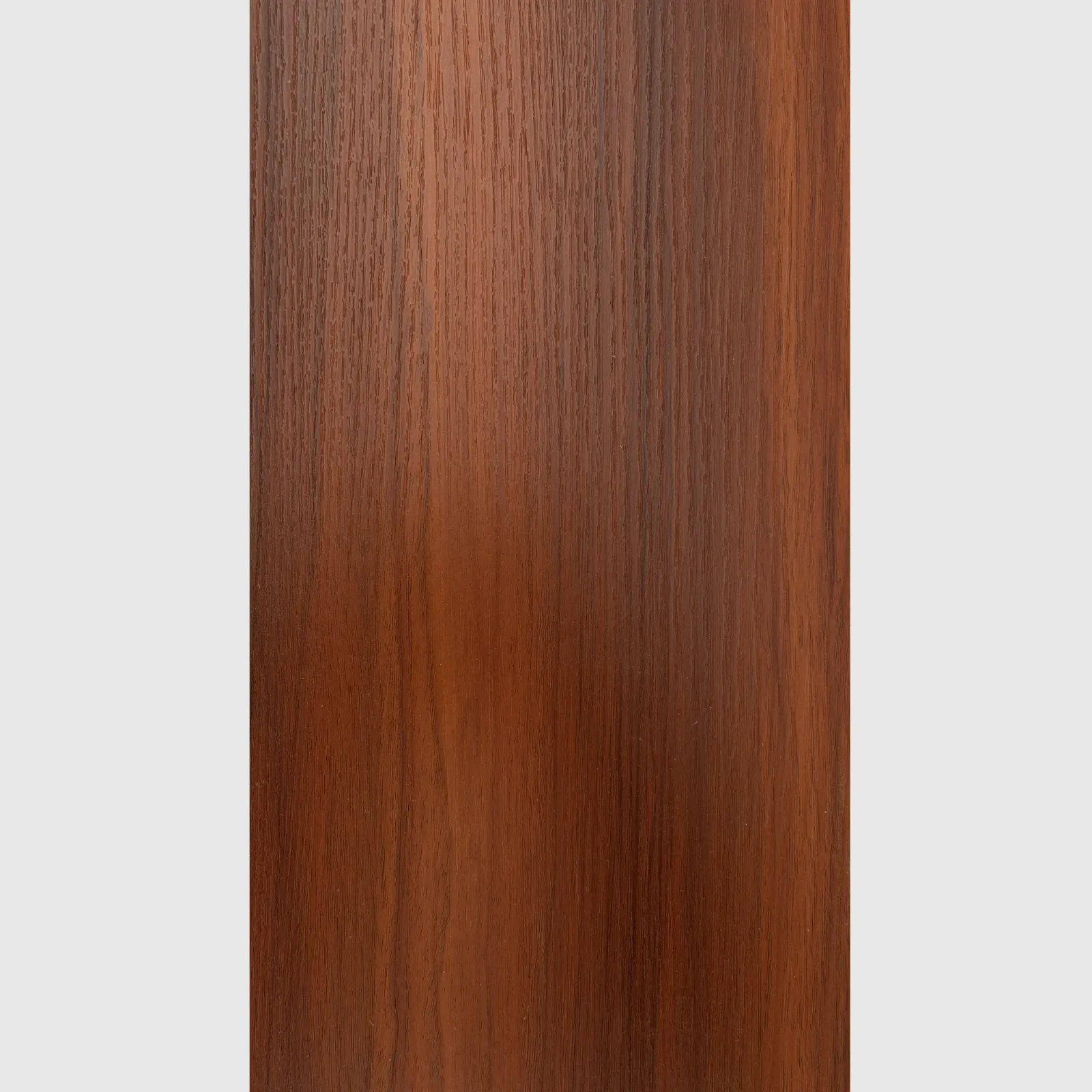 Laminado de PVC tipo madera — Caoba Clásica