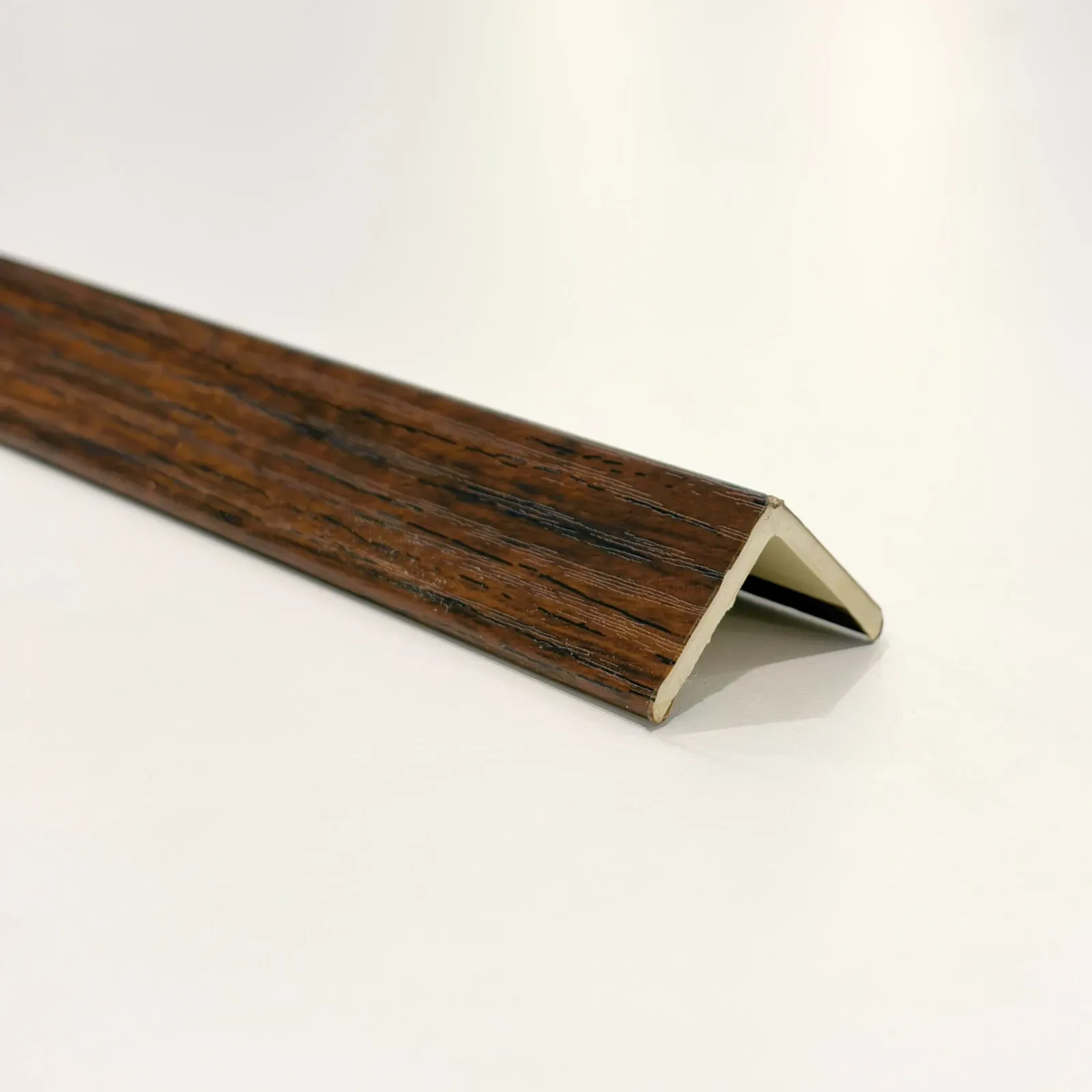 Angulo para lambrin interior WPC 2.90m — Nogal Oscuro